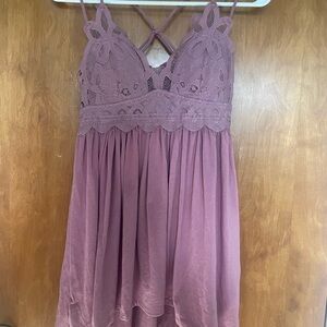 Zenana Lace Bodice Spaghetti Strap Dress in Mauve